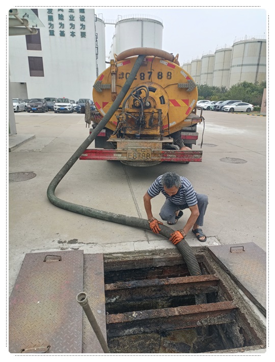 城子河隔油池清掏